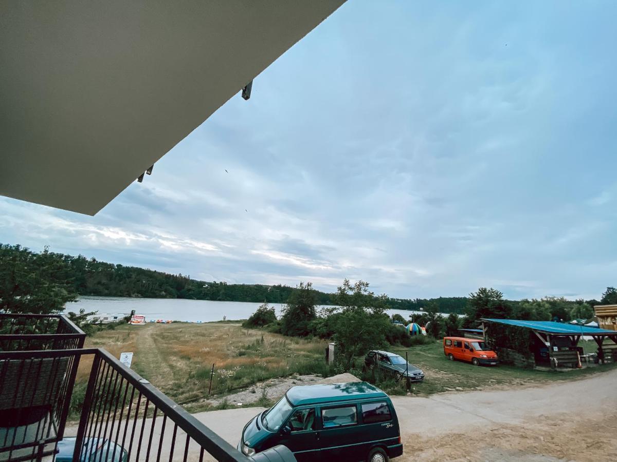 Chaty A Apartmany Hracholusky Kemp Kosatka Pnovany Dış mekan fotoğraf