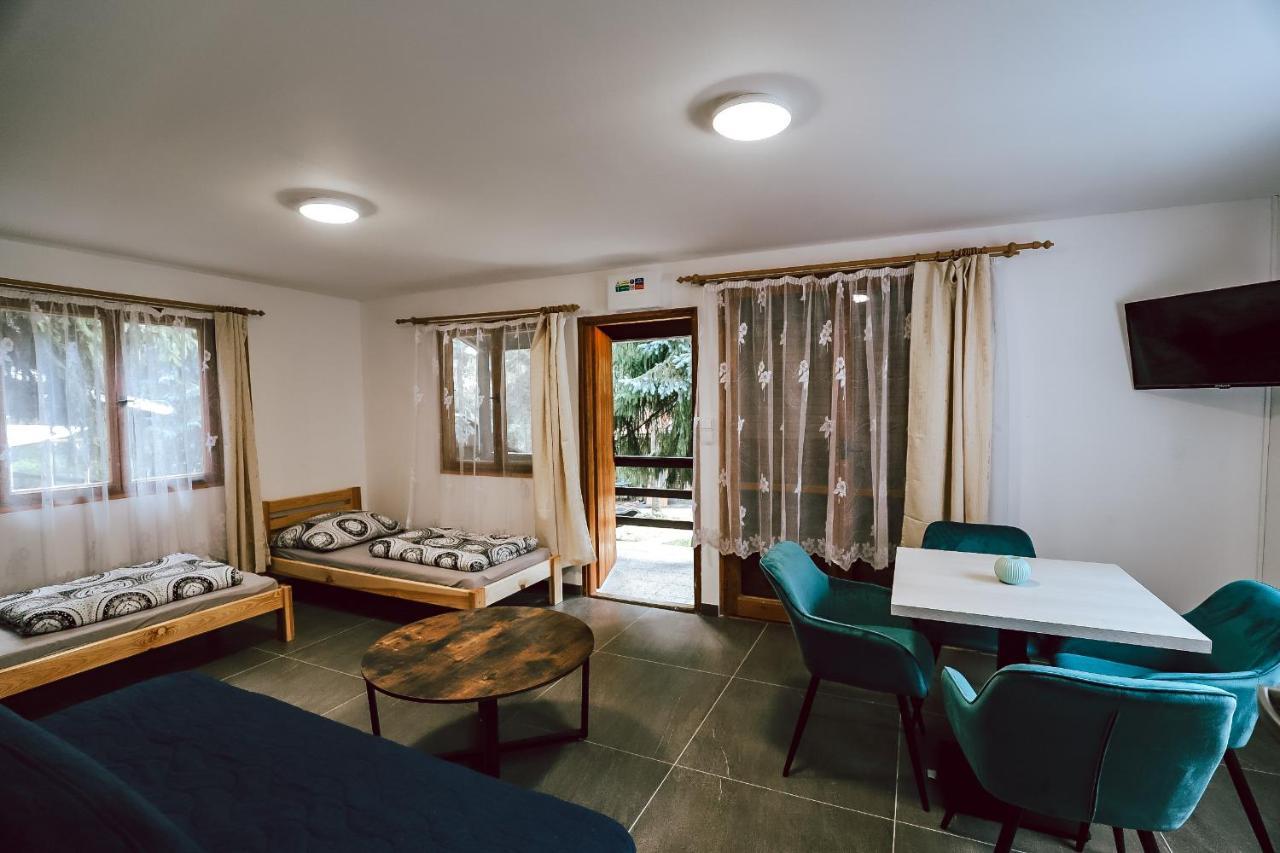 Chaty A Apartmany Hracholusky Kemp Kosatka Pnovany Dış mekan fotoğraf