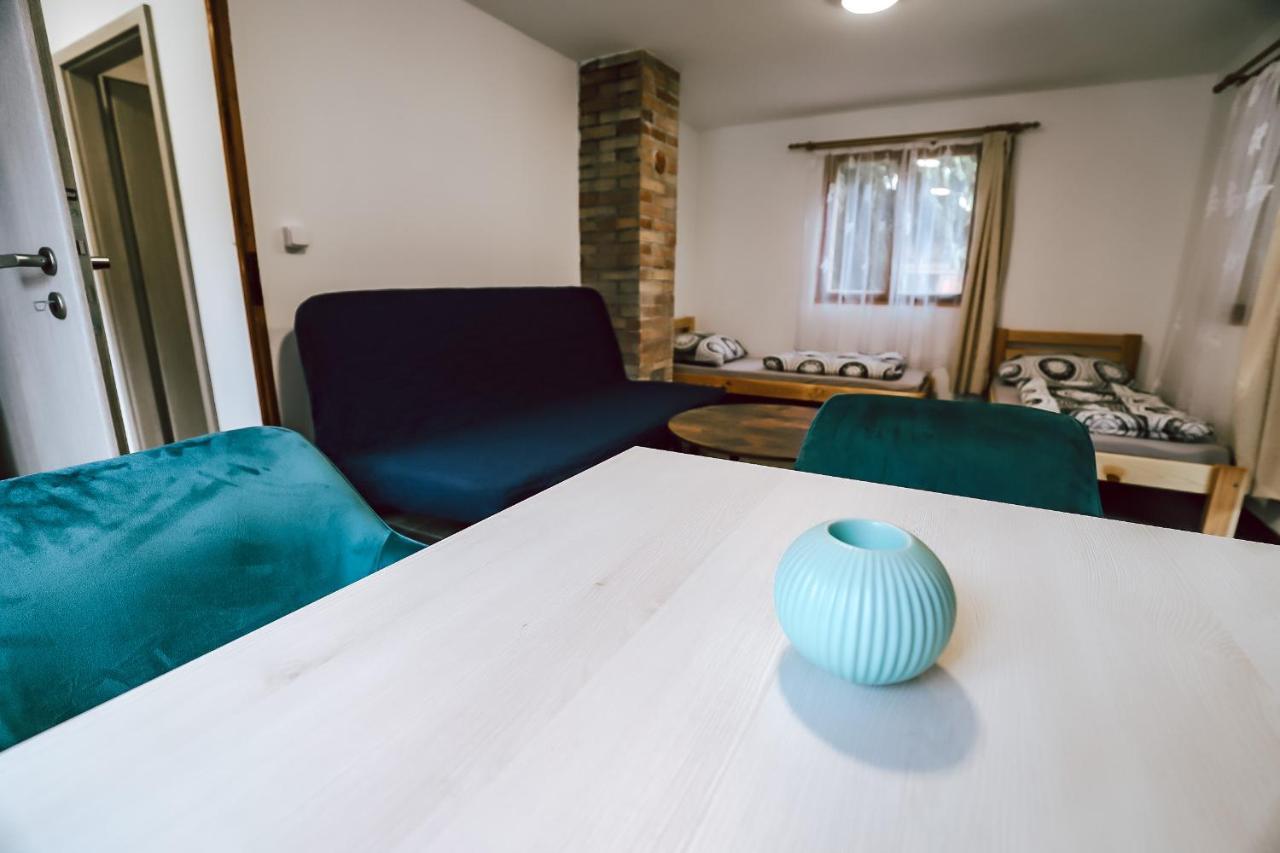 Chaty A Apartmany Hracholusky Kemp Kosatka Pnovany Dış mekan fotoğraf