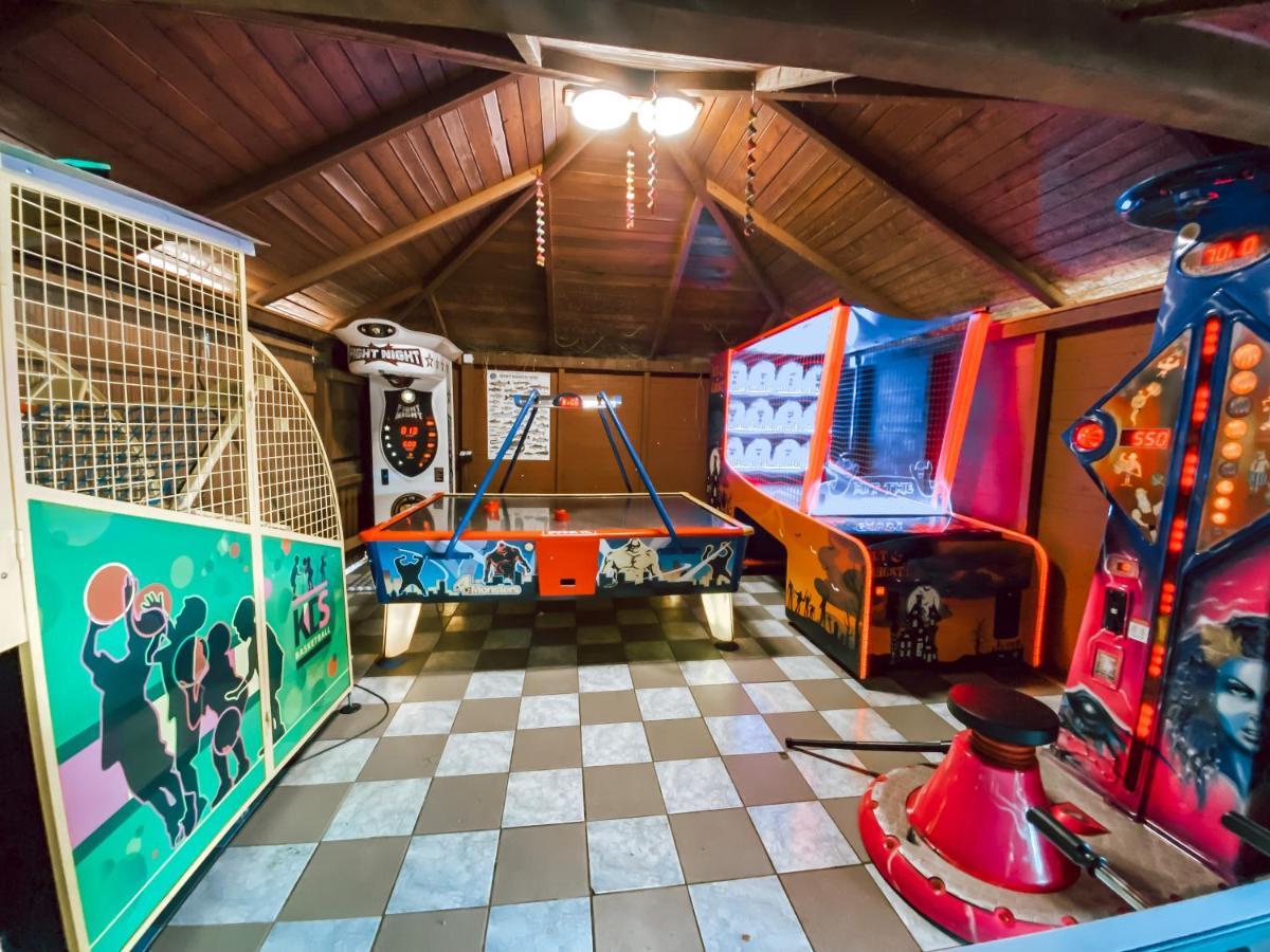 Chaty A Apartmany Hracholusky Kemp Kosatka Pnovany Dış mekan fotoğraf
