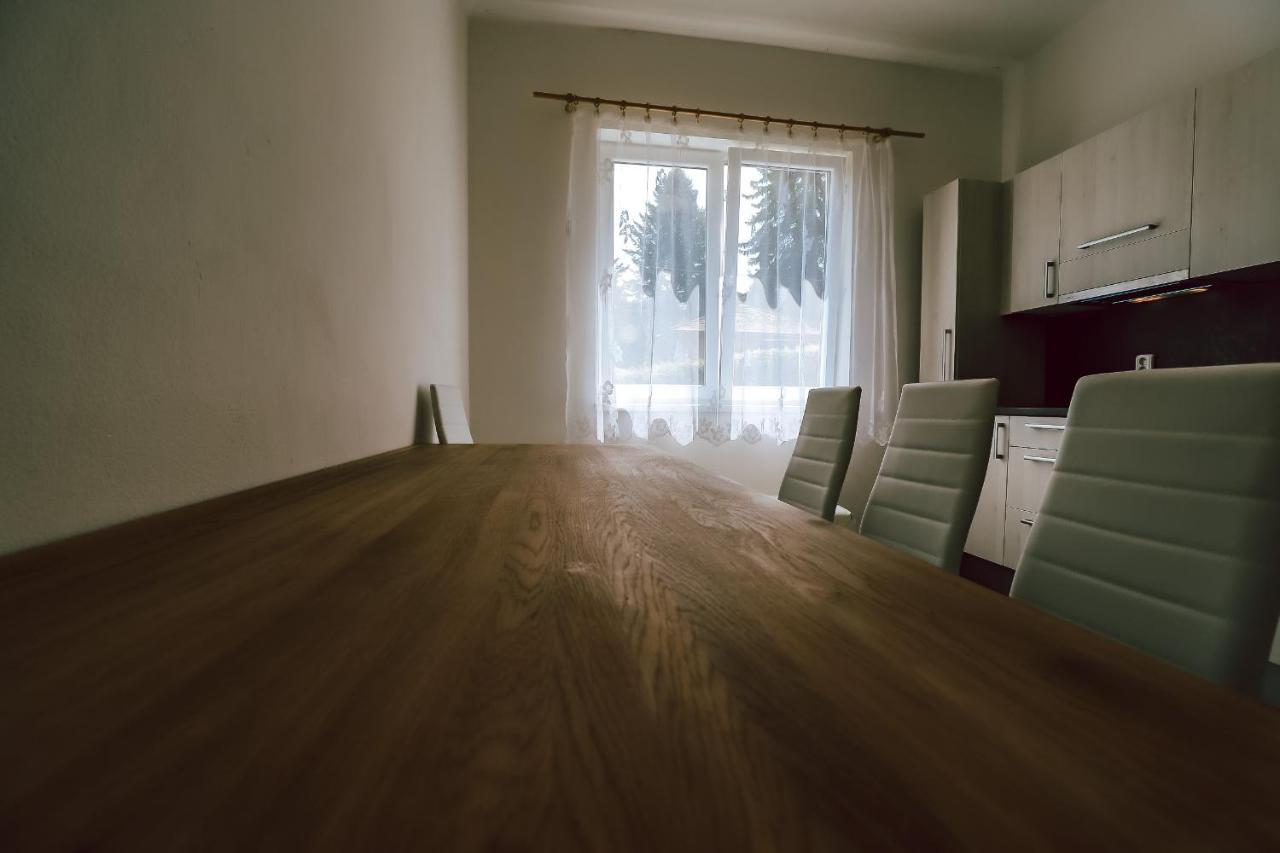 Chaty A Apartmany Hracholusky Kemp Kosatka Pnovany Dış mekan fotoğraf